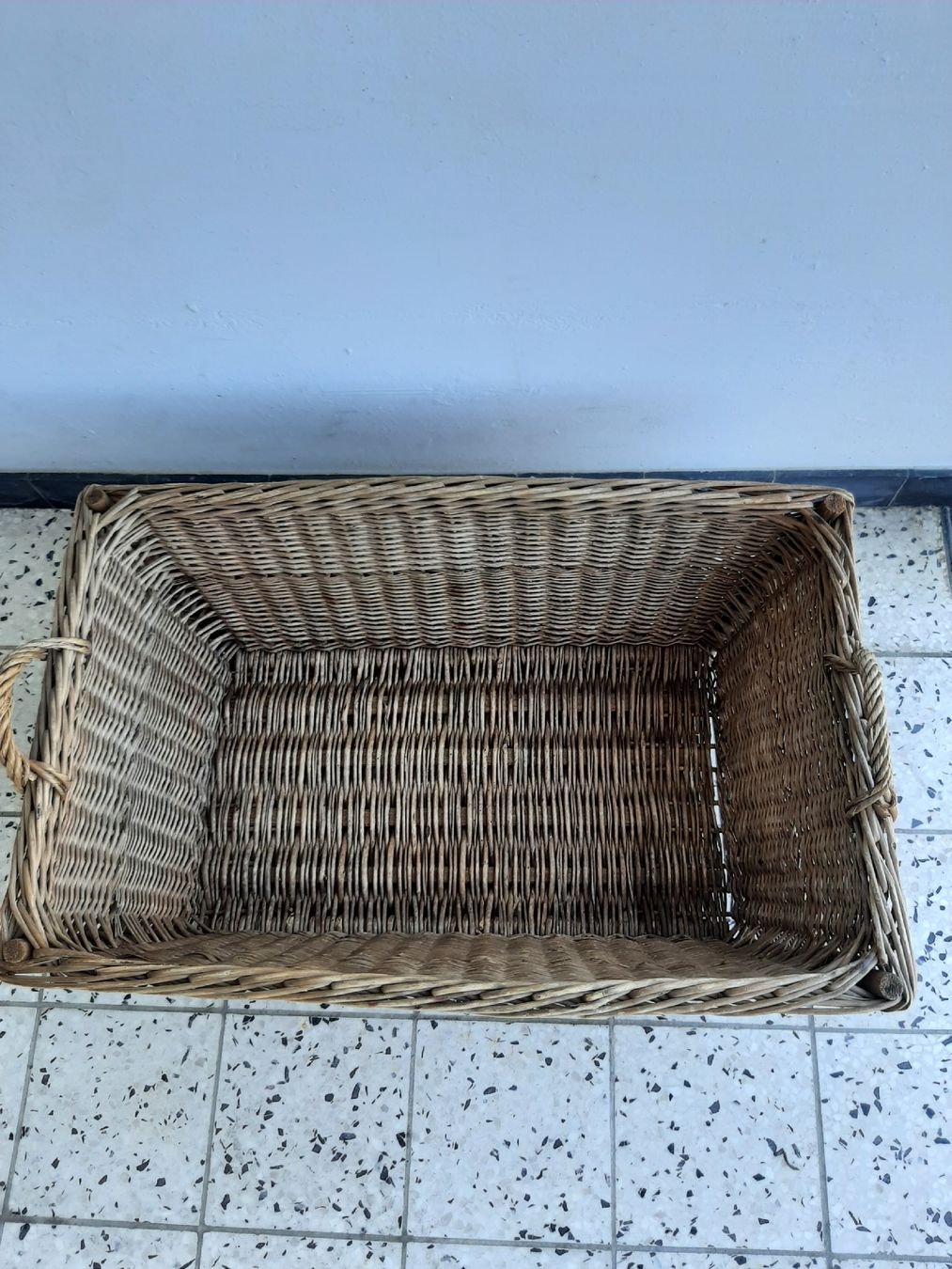 Cesti per biancheria: Alter Wäschekorb – Usato da Aarwangen venduto da jaelli01 1