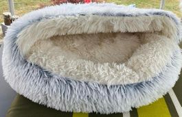 Flauschiges Katzenbett