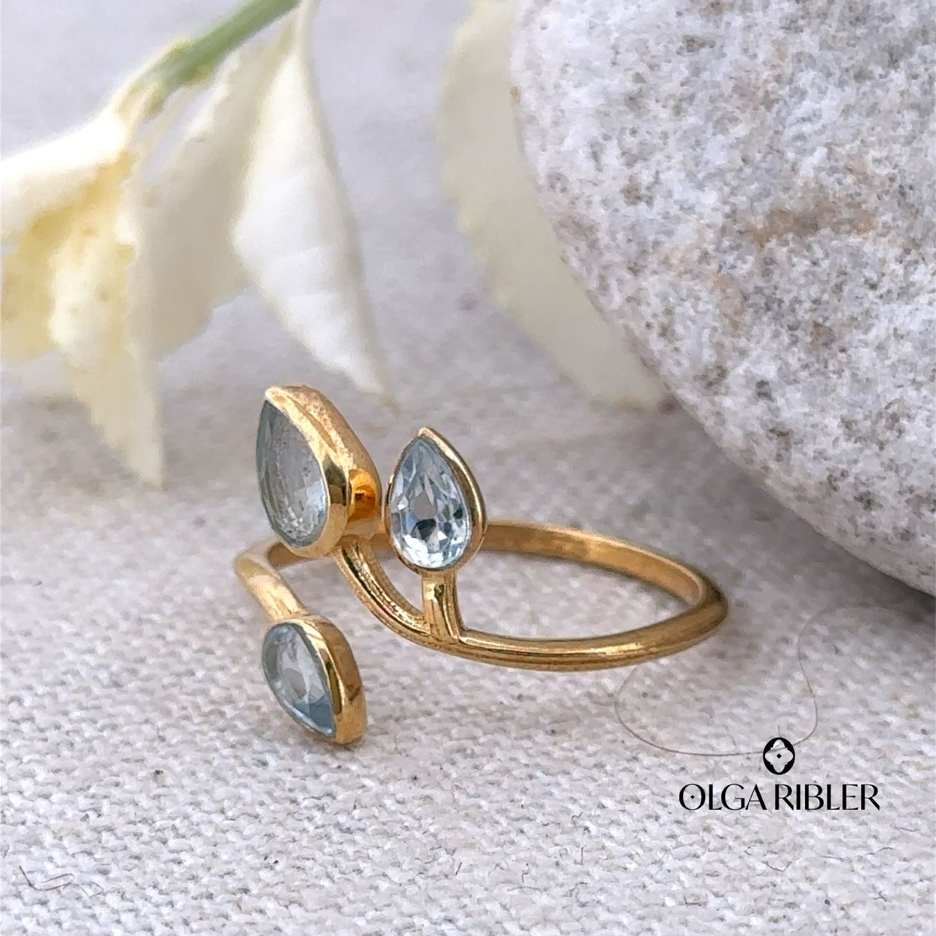 Olga Ribler Anelli: Feiner Silber Ring 925 mit 3 Topasen  Grösse 53 – Nuovo (secondo la descrizione) da Luzern venduto da Schmuckoutlet 2