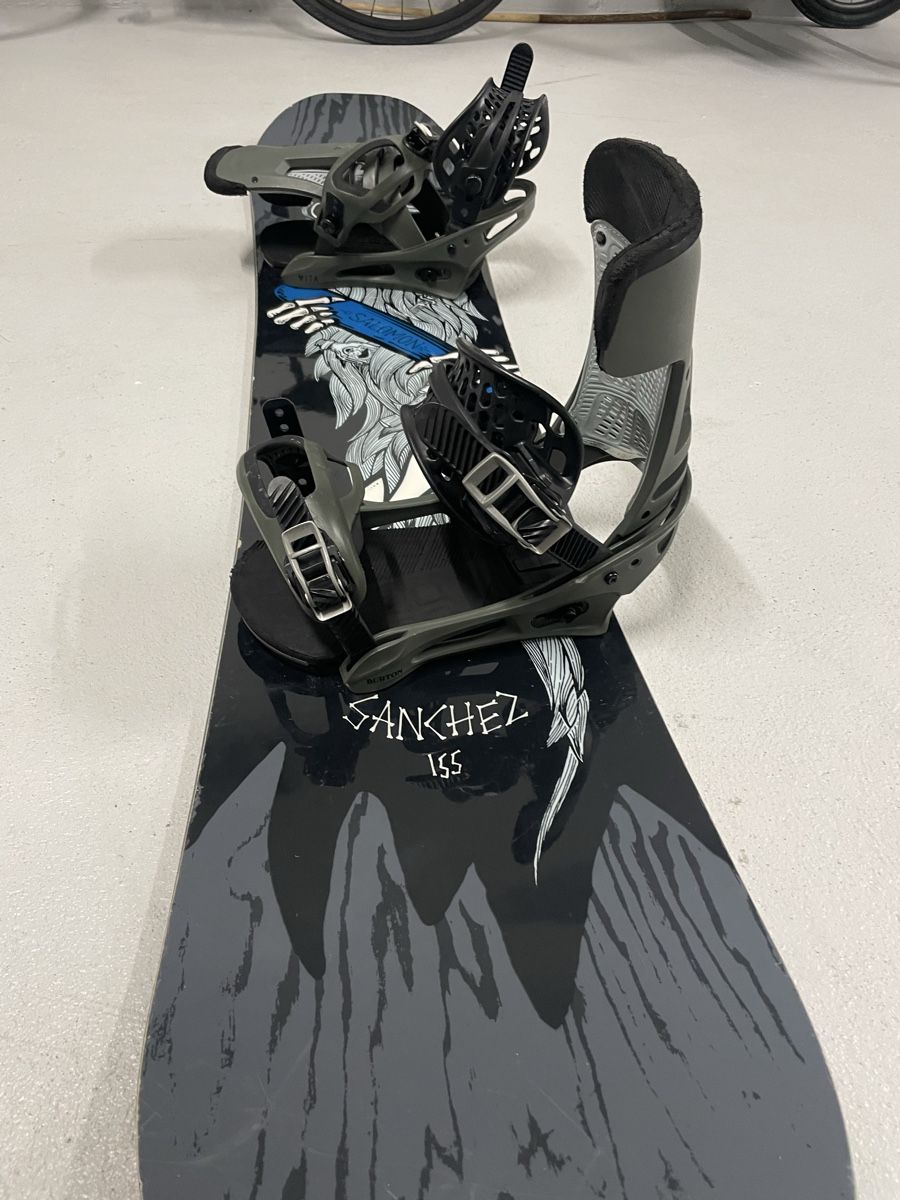 Salomon Board: Salomon 155 Snowboard Package – Usato da Horgen venduto da Lukasz_Kopinski