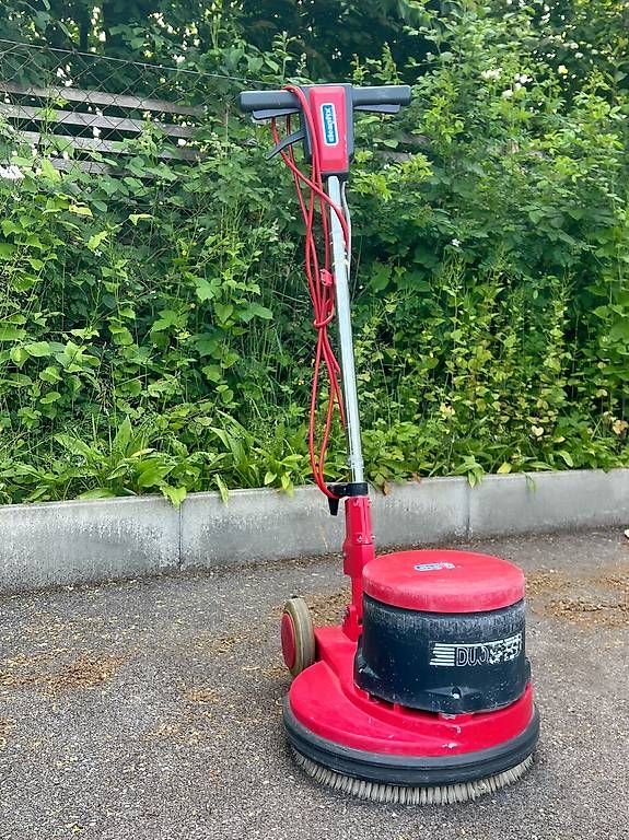 Cleanfix Tutte le macchine: Cleanfix einscheibenmaschine ( taski wetrok numatic) – Usato da Birr venduto da Numer-01