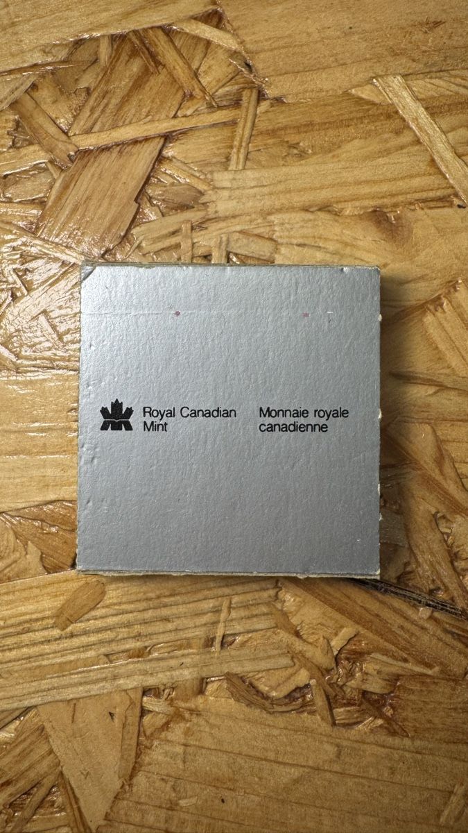 Tutti le monete: Canada 1 dollar 1988 - ARGENT – Nuovo e nell'imballaggio originale da Les Bois venduto da Ethanniry 3