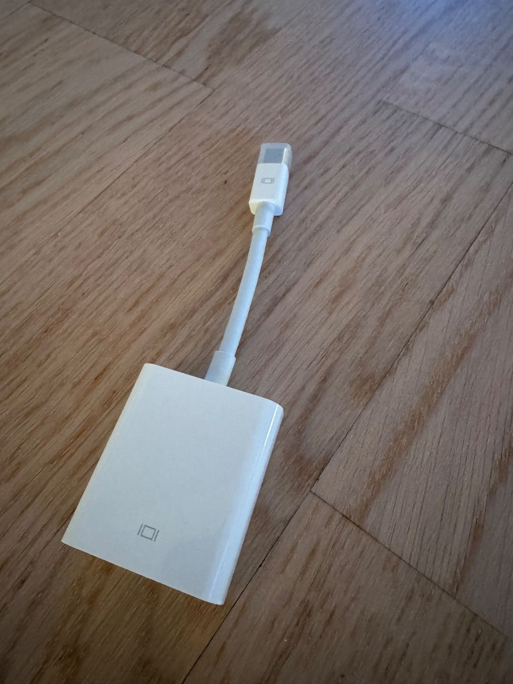 Apple Laufwerke & Adapter: ***** Apple Mini DisplayPort to VGA Adapter ***** – Gebraucht aus Bülach von dh_96