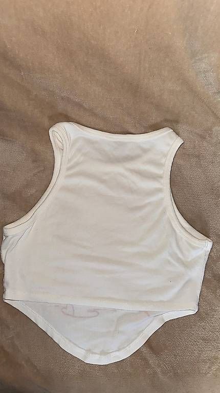 Top: WEISSES CROP TOP MIT PRINT – Usato da Gossau SG venduto da 2002gomes2002 1