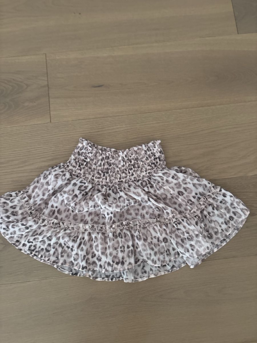 Zara Vestiti & Gonne: Zara Minirock mit Leopardenmuster  – Usato da Hombrechtikon venduto da Renate79 1