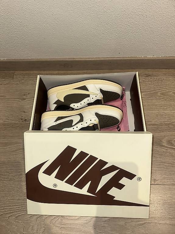 Scarpe da uomo: Jordan 1 Retro Low OG SP – Nuovo e nell'imballaggio originale da Grandson venduto da mat_96qw