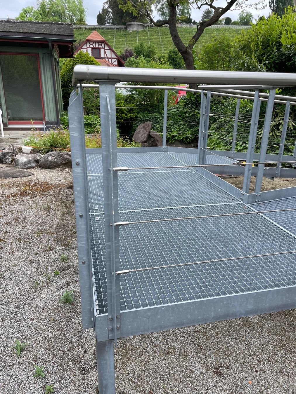 Auffahrrampen: Modulare Rampe mit Handlauf – Gebraucht aus Zumikon von  6
