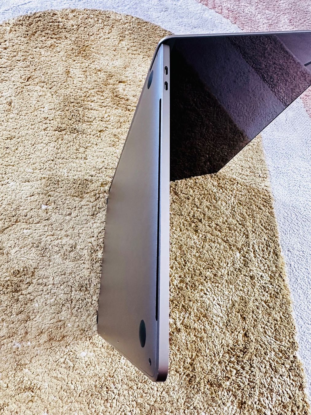 Apple Portables: À vendre, MacBook Pro 15" de 2019 avec Touch Bar – D'occasion à Boudry par Pierre-Alain2017 2