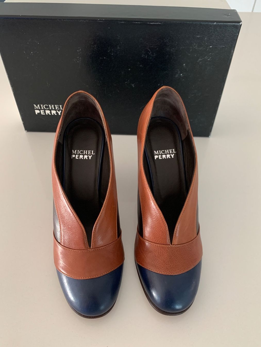 Damenschuhe: MICHEL PERRY escarpins 35,5 – Gebraucht aus Morges von Imade1 2
