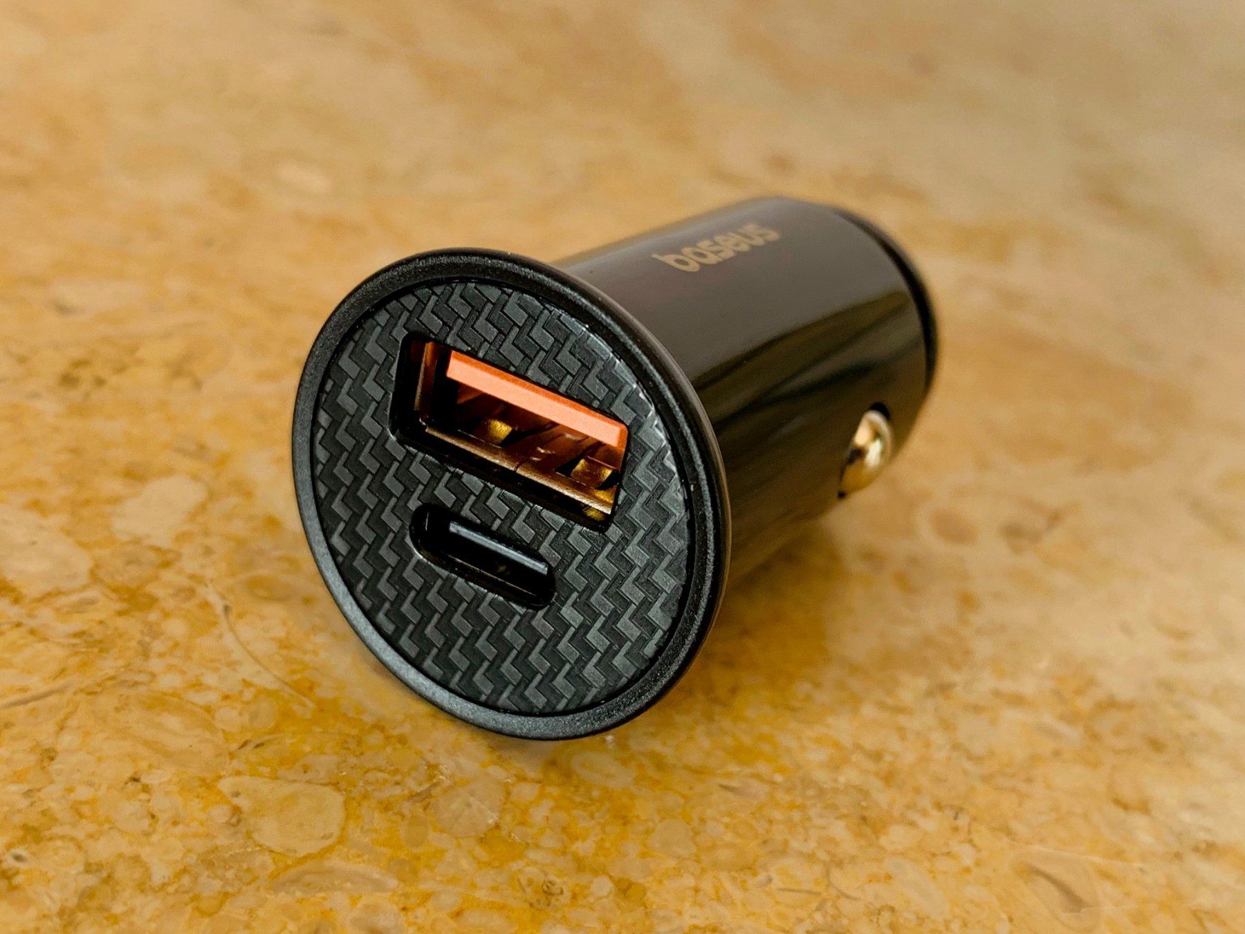 Baseus Unità & Adattatore: BASEUS Mini Doppel-USB/USB-C Autoladegerät – Nuovo e nell'imballaggio originale da Soyhières venduto da Spartan117 1