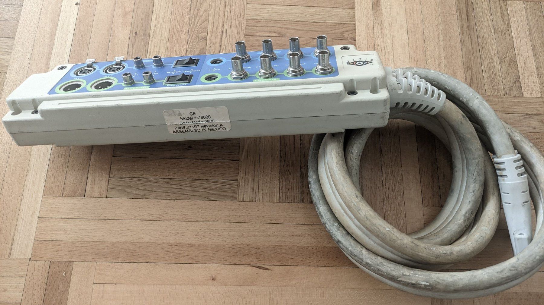 Sistema di controllo: Media A/V Controller CE J6000 – Usato da Geneve venduto da T36 1