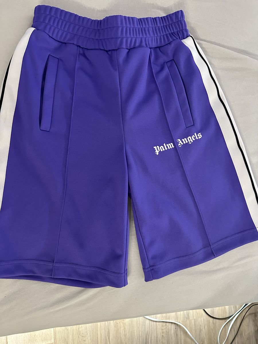 Palm Angels Pantaloni: Palm Angels purple Shorts – Nuovo (secondo la descrizione) da Freienbach venduto da casciatoalessandro
