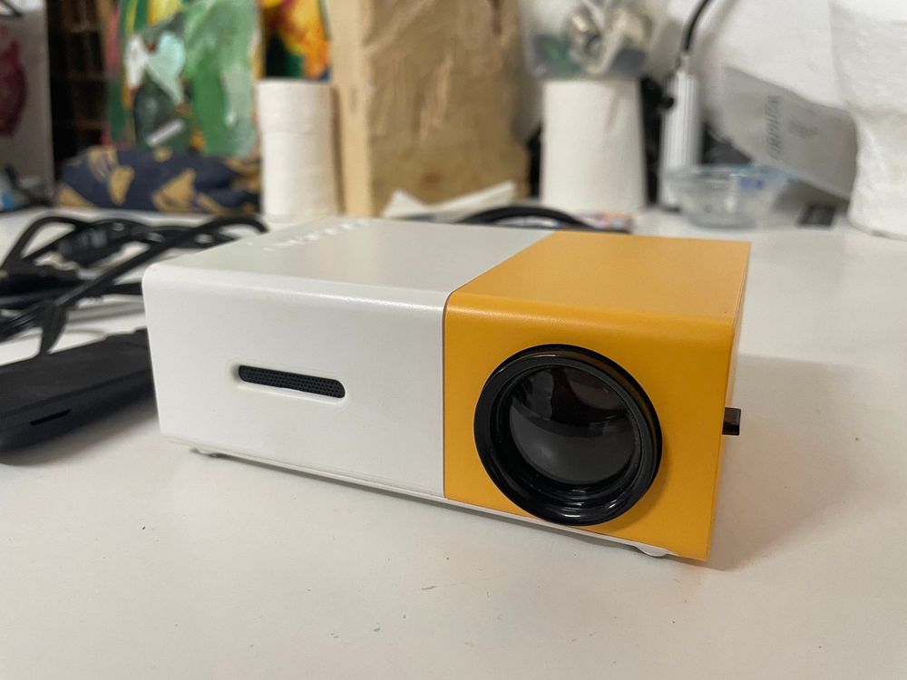 Mini Multimedia LED Projektor Beamer Heimkino Kaufen auf Ricardo