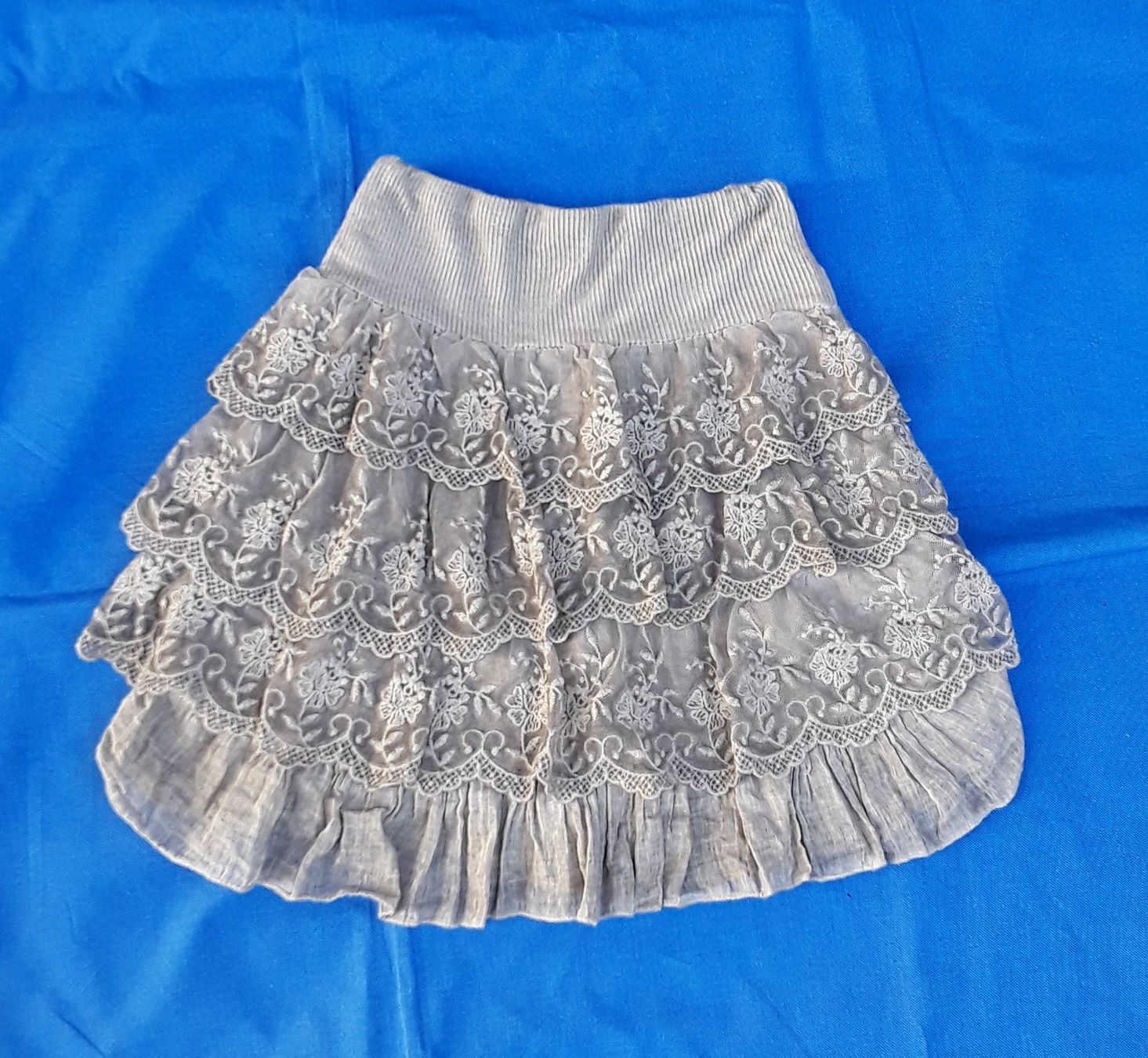 Gonne: 4 Minijupes Gr. 38 stretch – Usato da Zetzwil venduto da Stritzi 2