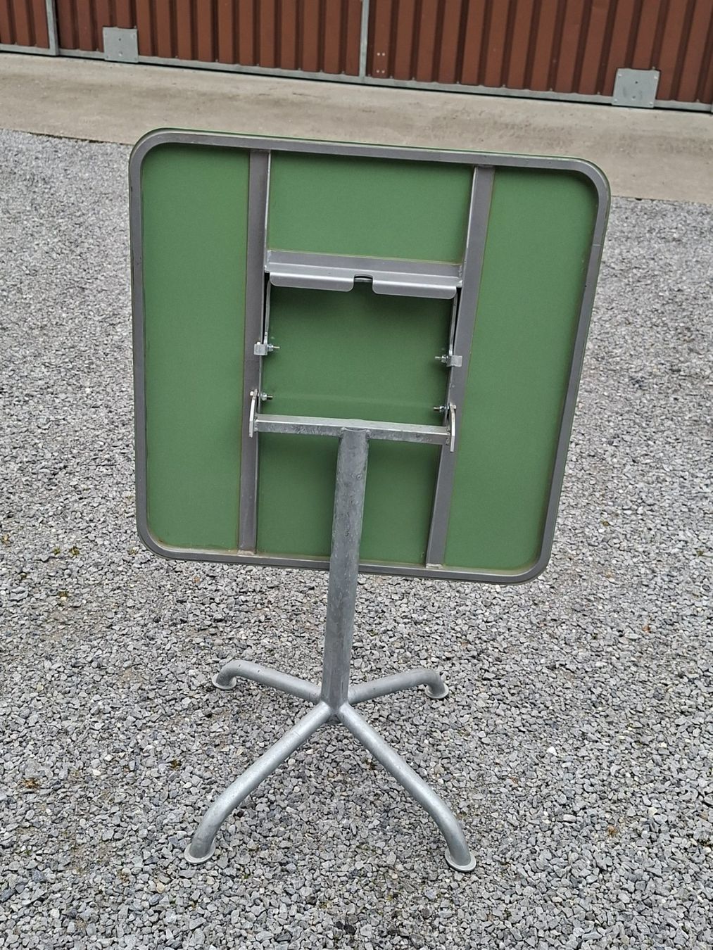 Tavoli: Kllaptisch Gartentisch 70 x 70cm – Usato da Buch am Irchel venduto da alinea11 5