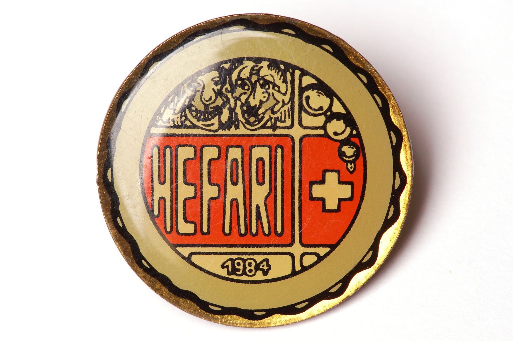 Placchette & Badge: Hefari Pin 1984 – Usato da Buochs venduto da chicco64 2