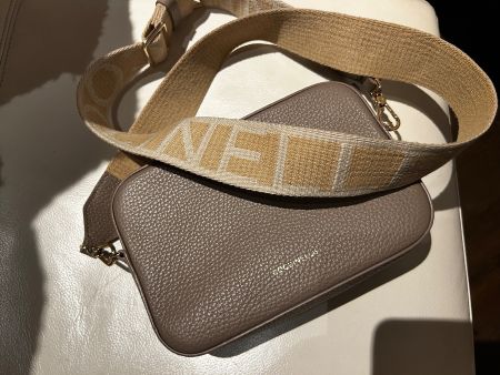 Coccinelle Tebe neuwertig in beige