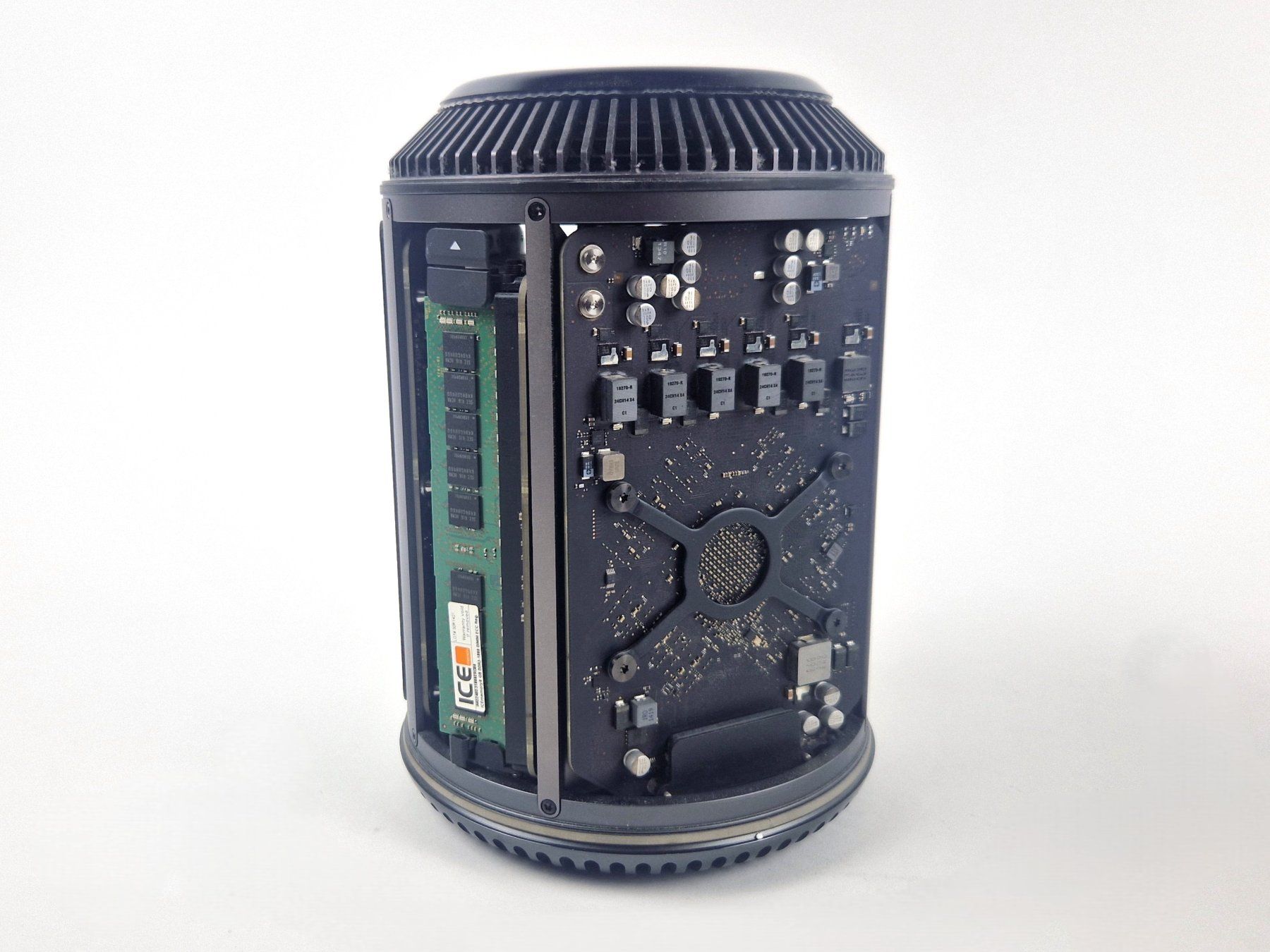 Apple PC: Apple Mac Pro (Late 2013) – Usato da Basel venduto da Restwert_Basel 7