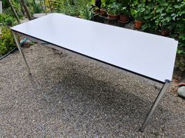 USM Haller Schreibtisch