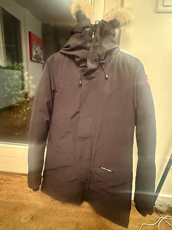 Giacche: Canada Goose Langford S - Like New – Usato da Conches venduto da GJL_5byn 1