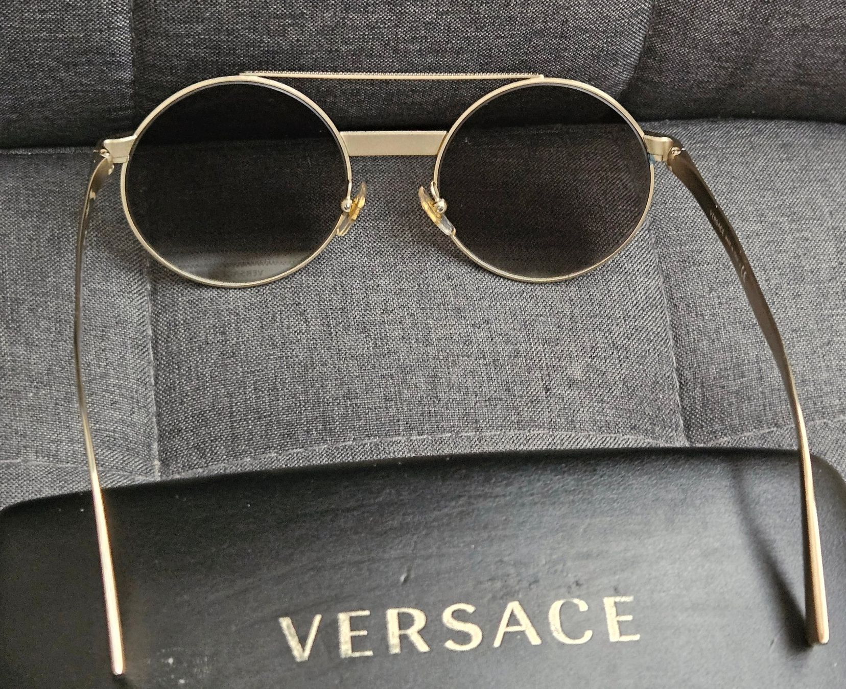 Versace Occhiali & Lenti: Lunettes Versace 2210 1252/V3 Gold – Usato da Biel/Bienne venduto da ypsillon 3