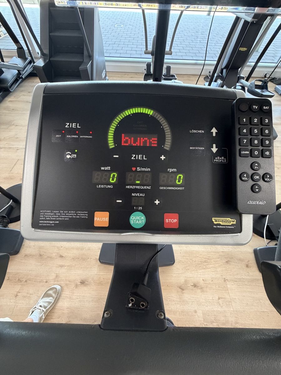 Technogym Hometrainer: Technogym Bike – Gebraucht aus Konolfingen von moser578 1