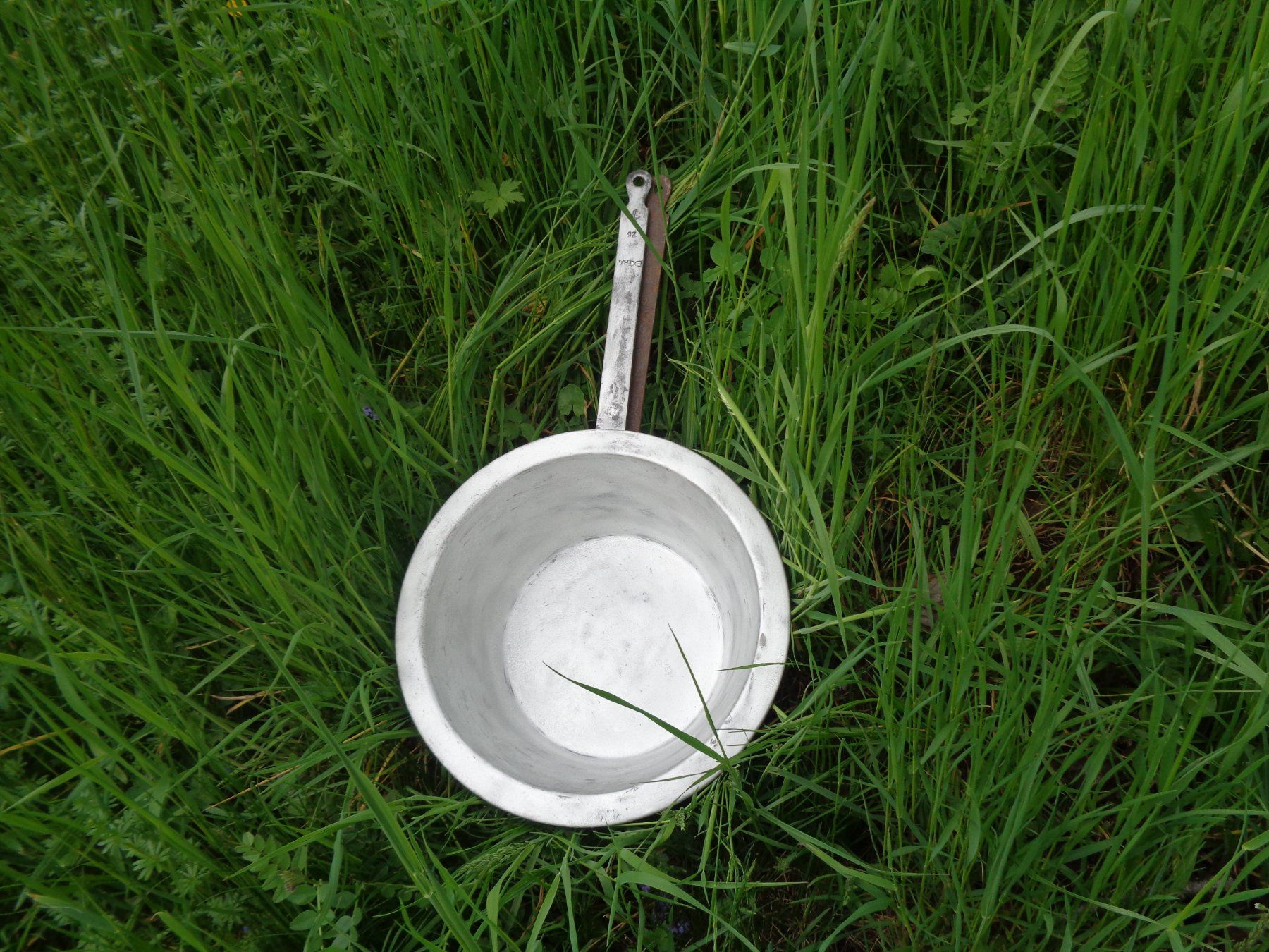 Pfannen: Lochpfanne – Gebraucht aus Wolhusen von S.Bucher