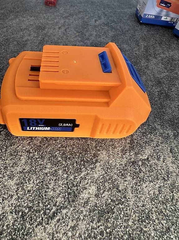 Caricatori & Batterie: Okay Akku 18V 2.0Ah – Usato da Speicherschwendi venduto da Supersport 1