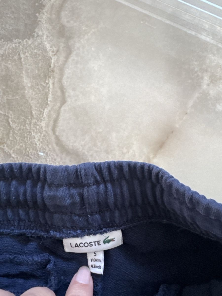 Lacoste Pantaloni: Shorts Lacoste – Usato da Eglisau venduto da nil_wls5 2