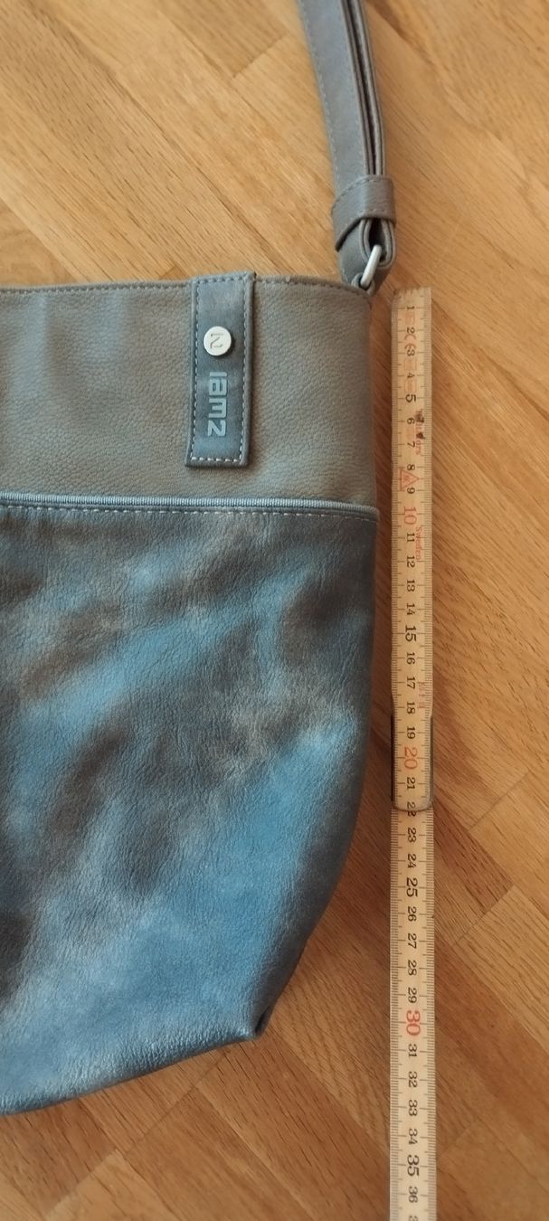 Zwei Taschen für Damen: Damen Tasche von ZWEI – Gebraucht aus Mörel von MJoaoCosta 2