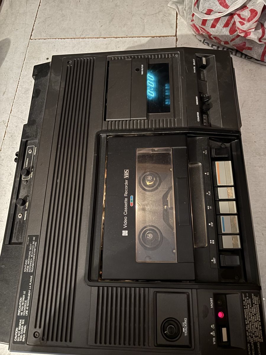 Panasonic Enregistreurs: Panasonic Videorecorder NV-8600-E schwarz gebraucht – D'occasion à Birmenstorf AG par Stefan5413 1