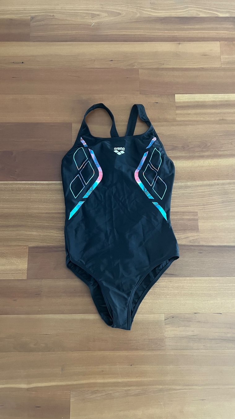 Badekleider & Bikinis: Arena Badeanzug – Gebraucht aus Cham von Guterprei1
