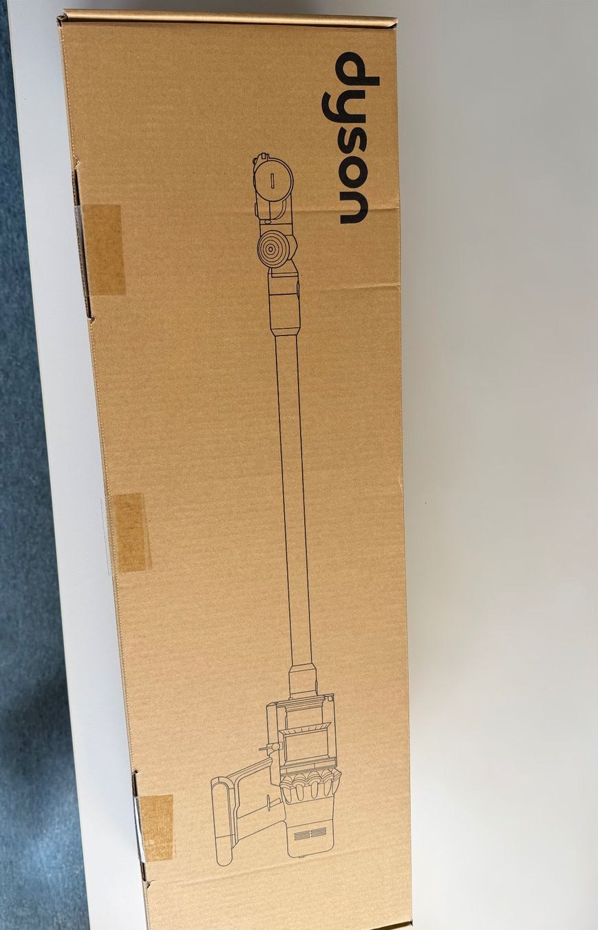 Dyson Staubsauger & Zubehör: Dyson Cyclone V10 Absolute NEU – Gebraucht aus Dübendorf von Lotus2011 2