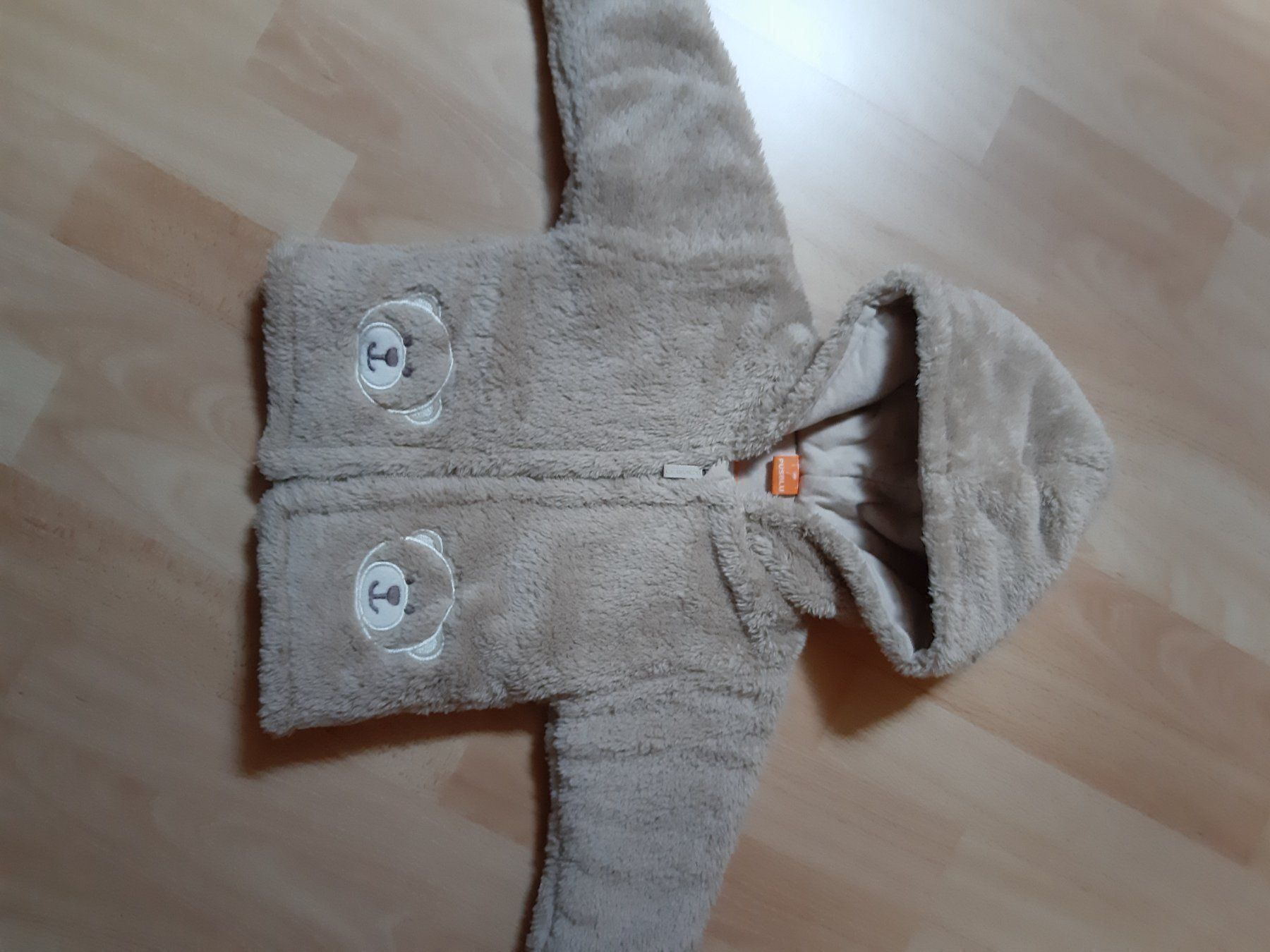 Jacken & Mäntel: 2 Tolle Gilets, 1 dünne Jacke,  1Jäckli – Gebraucht aus Zeiningen von Efifi 1