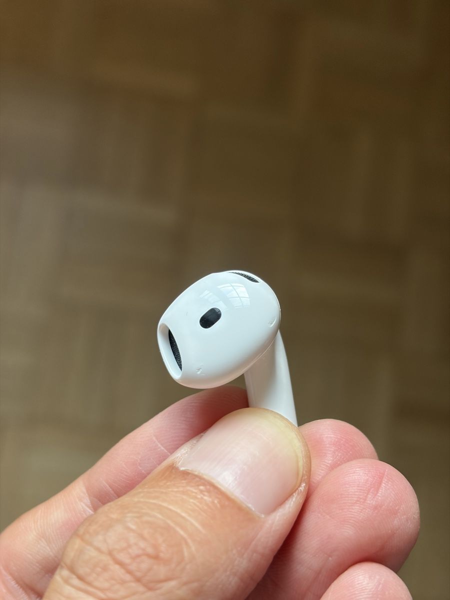 Apple Cuffie: AirPods 4 with ANC – Usato da Bern venduto da paulinho_55 3