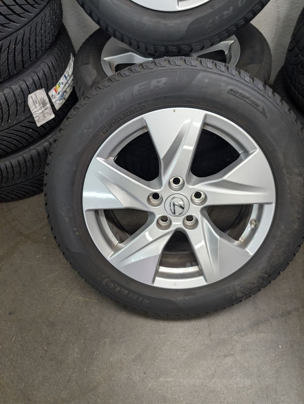 Felgen: Lexus Felgen – Gebraucht aus Dürrenäsch von Pneu-Idris 1