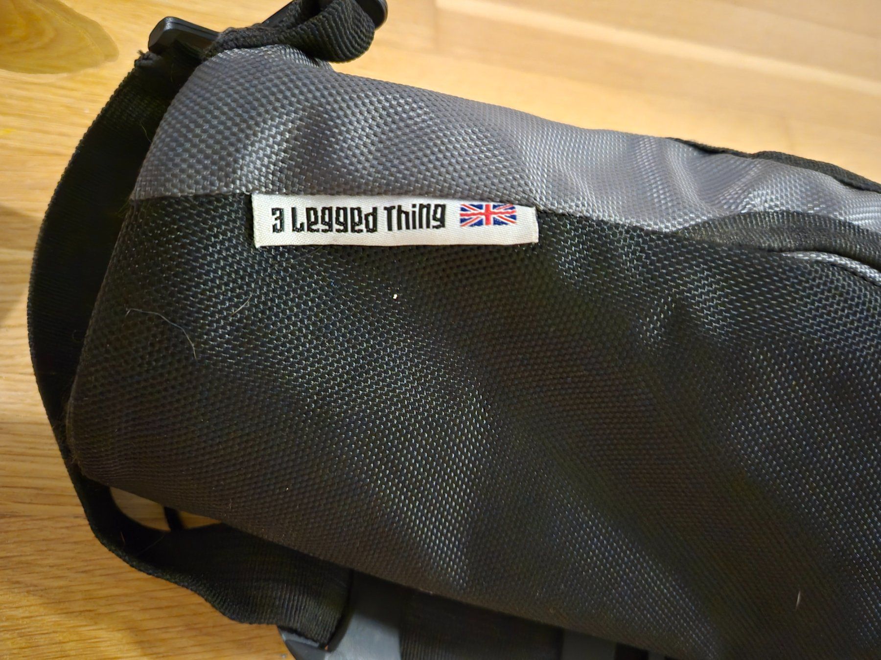 Treppiedi & Teste: Stativ Punks – Usato da Zollikofen venduto da Giftzwerg55 1