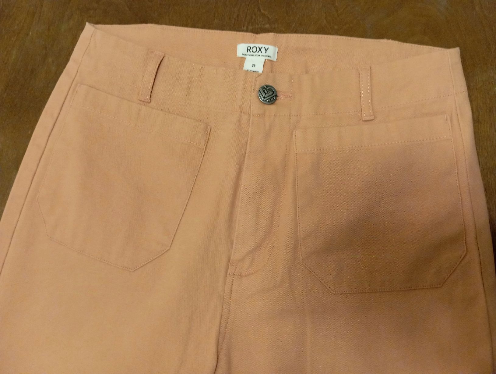 Roxy Pantaloni: Trendige Roxy Hose, Gr. 28, Top Zustand – Nuovo (secondo la descrizione) da Tamins venduto da LisaMorpurgo 8