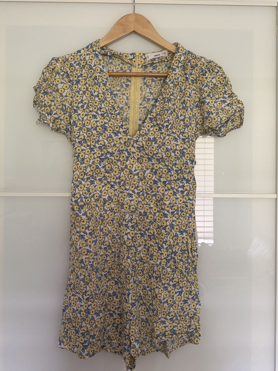 Mango Jumpsuits: Combinaison mango – Gebraucht aus Rolle von yosra_RM