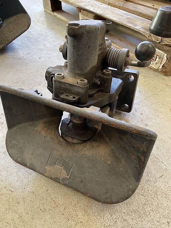Anhängerkupplungen: Rockinger 50mm Bolzen – Gebraucht aus Illgau von samuelbuergler