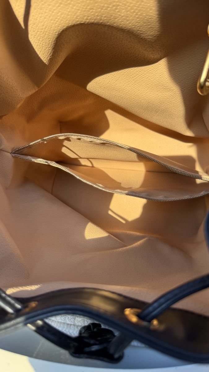 Maison Mollerus Taschen: Maison Mollerus SION Bucket Bag / Beuteltasche – Gebraucht aus Speicherschwendi von sen_r6wk 4