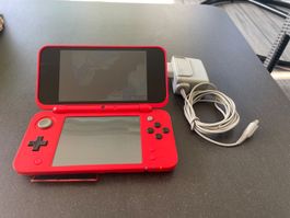 Nintendo 2DS XL -Pokéball Edition