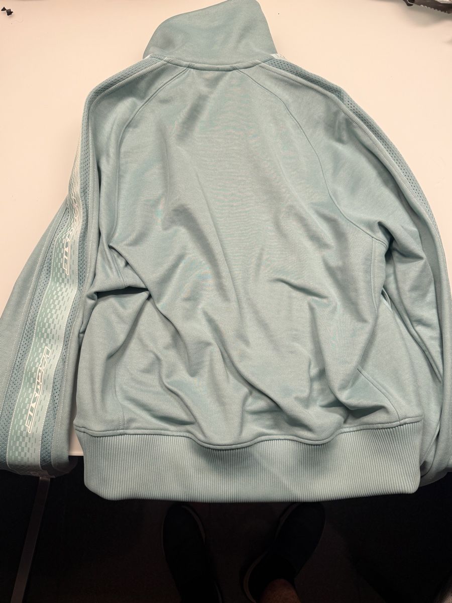 Lacoste Jacken: Lacoste Trainingsjacke hellblau Regular Fit Grösse M – Gebraucht aus Möhlin von Nev_4850 1