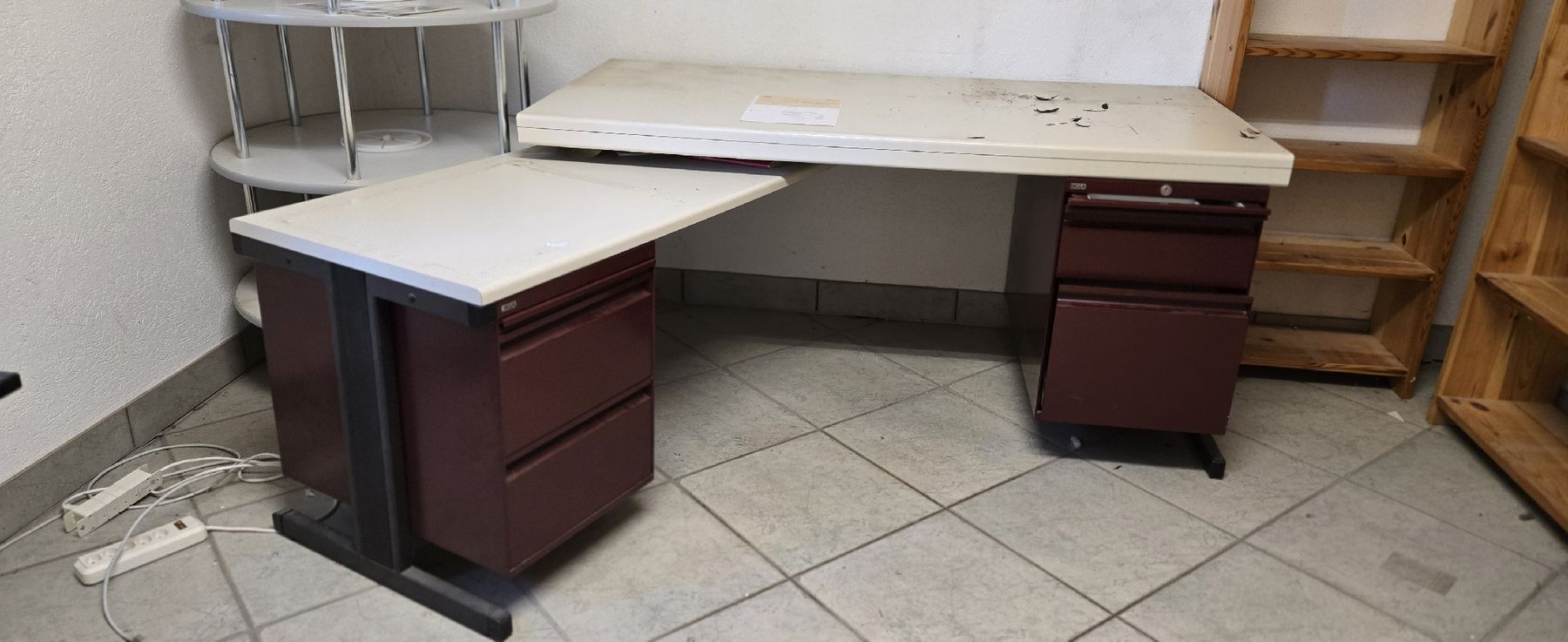 Bigla Bureaux: Bürotisch – D'occasion à Rechthalten par magnolia66 6