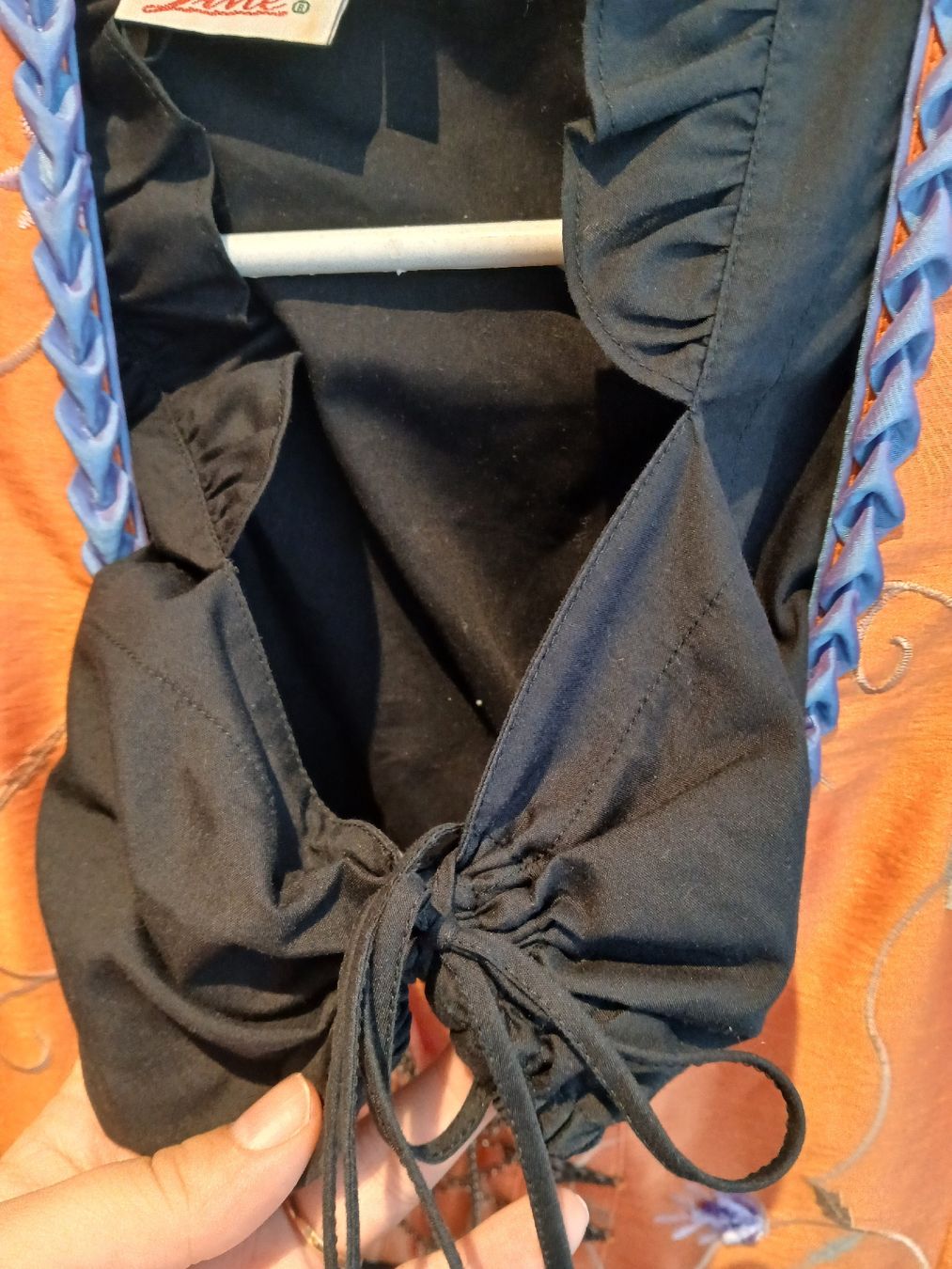Costumi: Schönes Dirndl Gr. 32 inkl. Bluse und Kette – Nuovo (secondo la descrizione) da Niederrohrdorf venduto da Sabrina1041 3