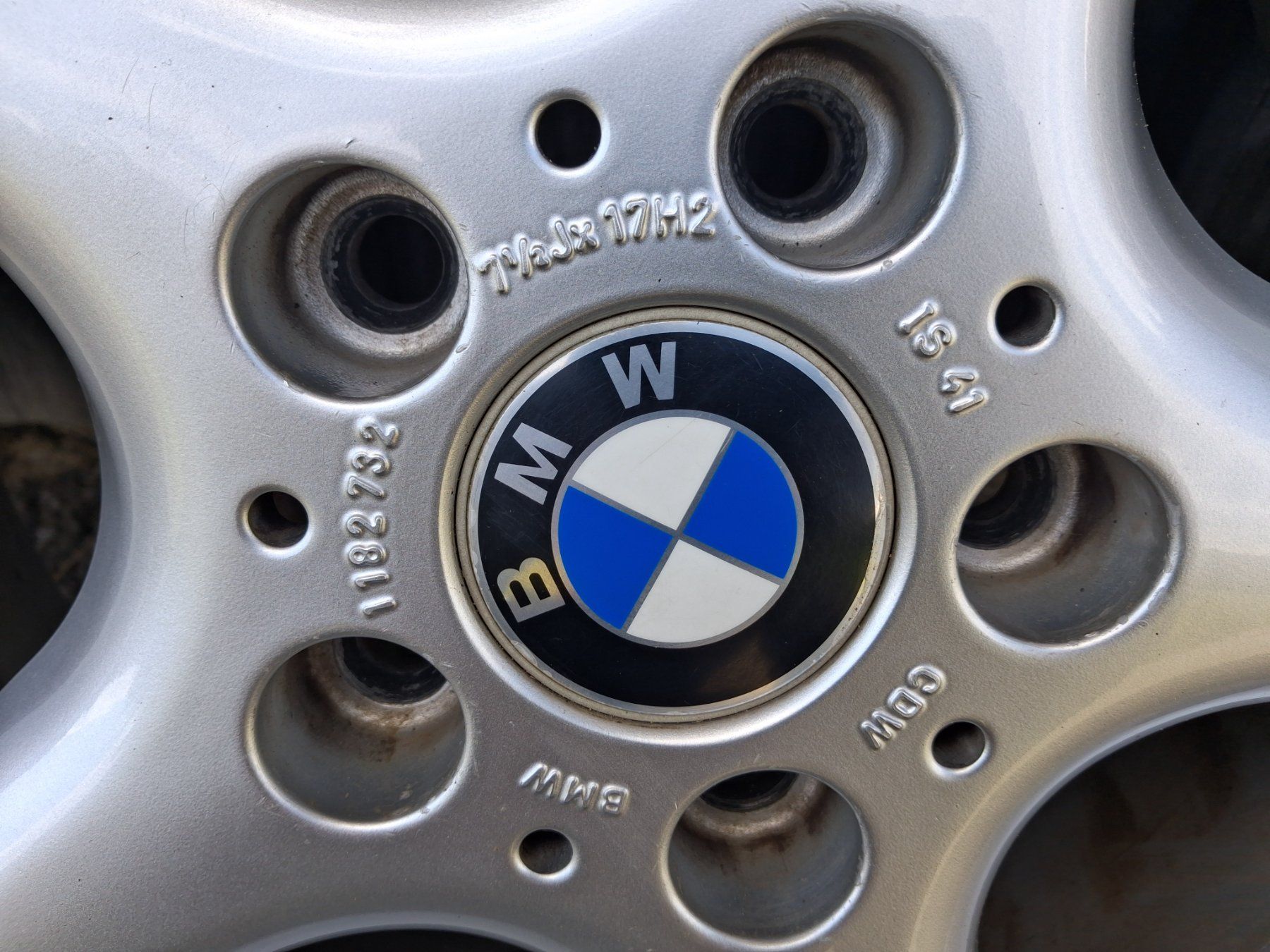 BMW Pneumatici & Ruote complete: BMW E36/Z3 Alu-Radsatz – Usato da Schwarzenegg venduto da istegmann 2