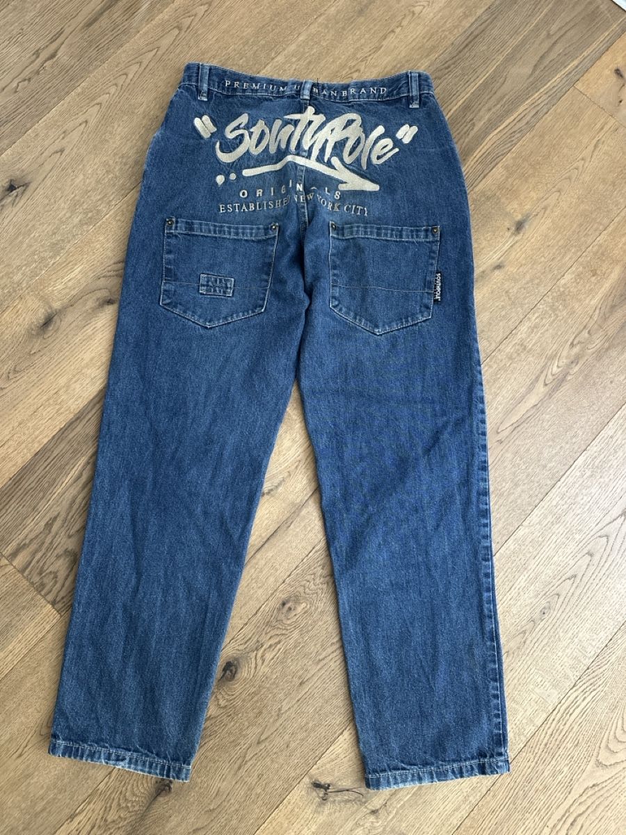 Jeans: Coole Jeanstaschen-Hose, Grösse 32 – Usato da Seon venduto da Melanie82 1