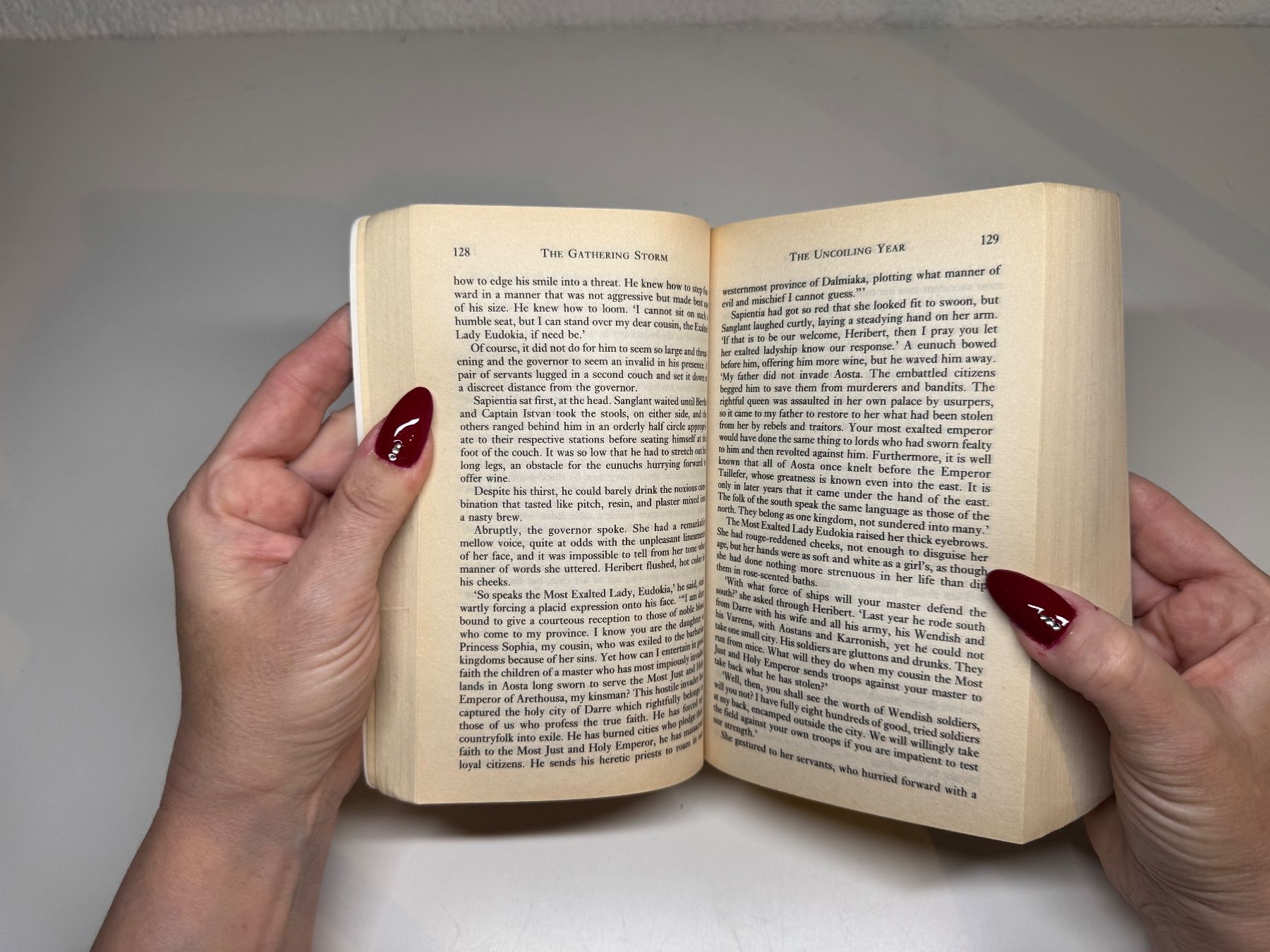 Libri: NOVEL: Kate Elliott, The Gathering Storm – Usato da Grosswangen venduto da English_books 4