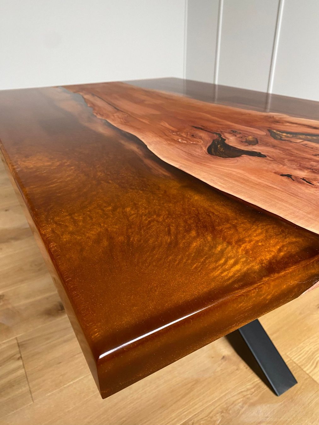 Tische: Epoxy XXL Salontisch **Kupfermetallic** – Gebraucht aus Niederuzwil von gullipulli 9