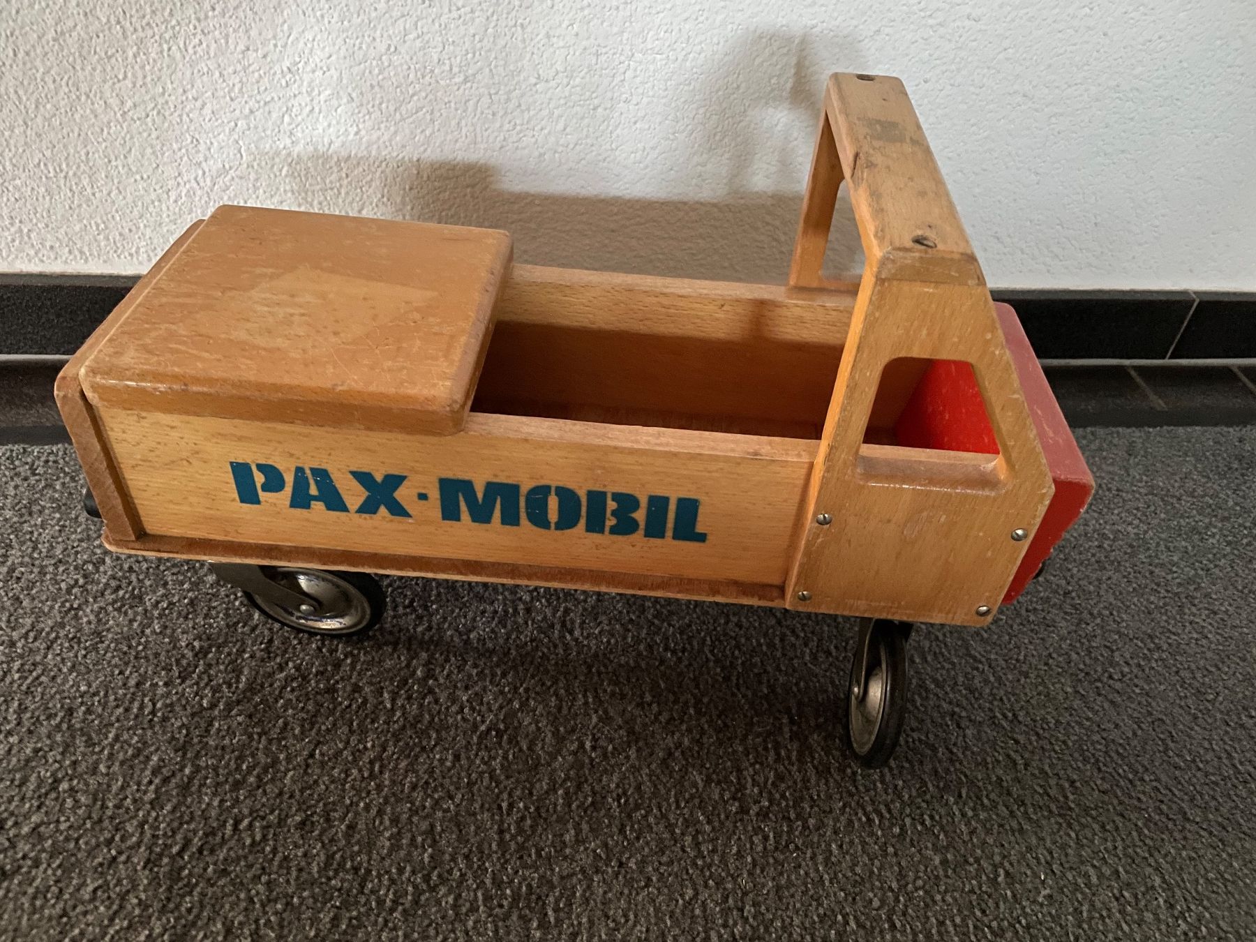 Spielzeuge: PAX MOBIL Holz Auto – Gebraucht aus Esslingen von Zeppi1 1